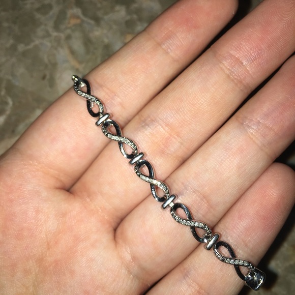 R&M 1/10 CT. T.W. Diamond Sterling Silver Bracelet - Picture 2 of 8